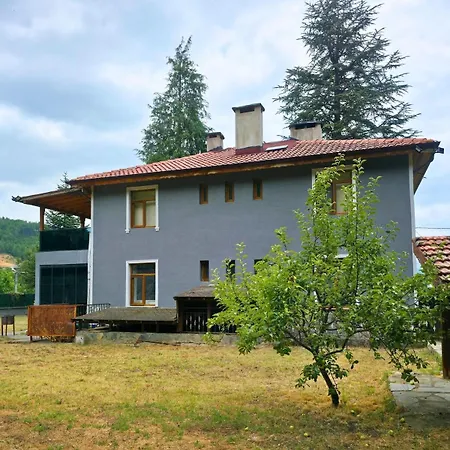 Chalet Nefes Echoes By The Woods *