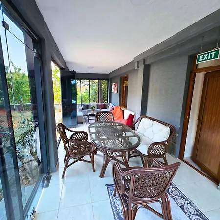 Chalet Nefes Echoes By The Woods *
