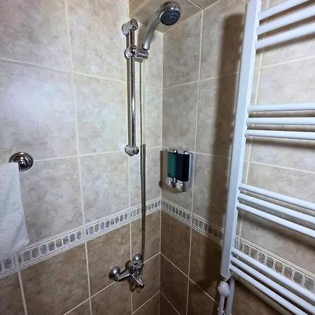 Nefes Echoes By The Woods 샬레