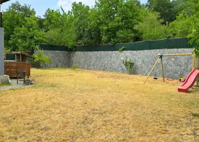 Nefes Echoes By The Woods